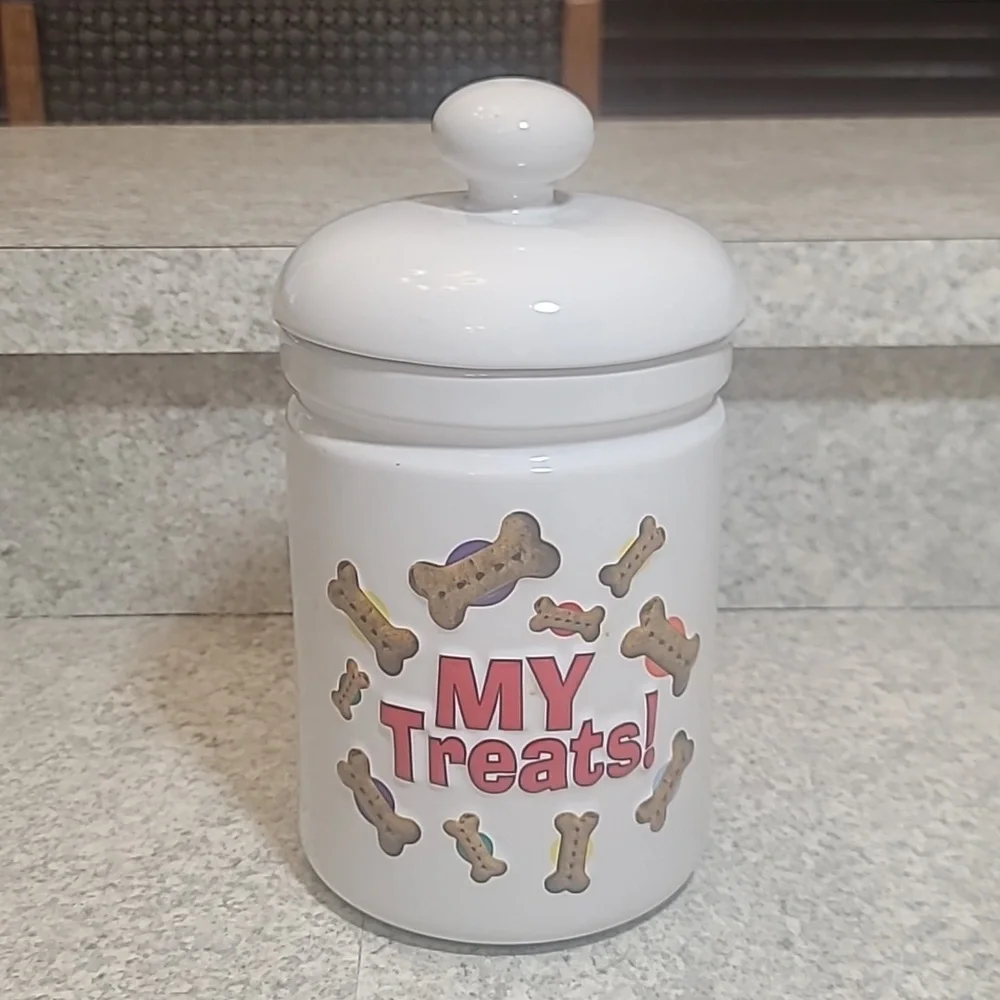 XPRES best friend originals treat canister With Punoy Slow Feed Feeder